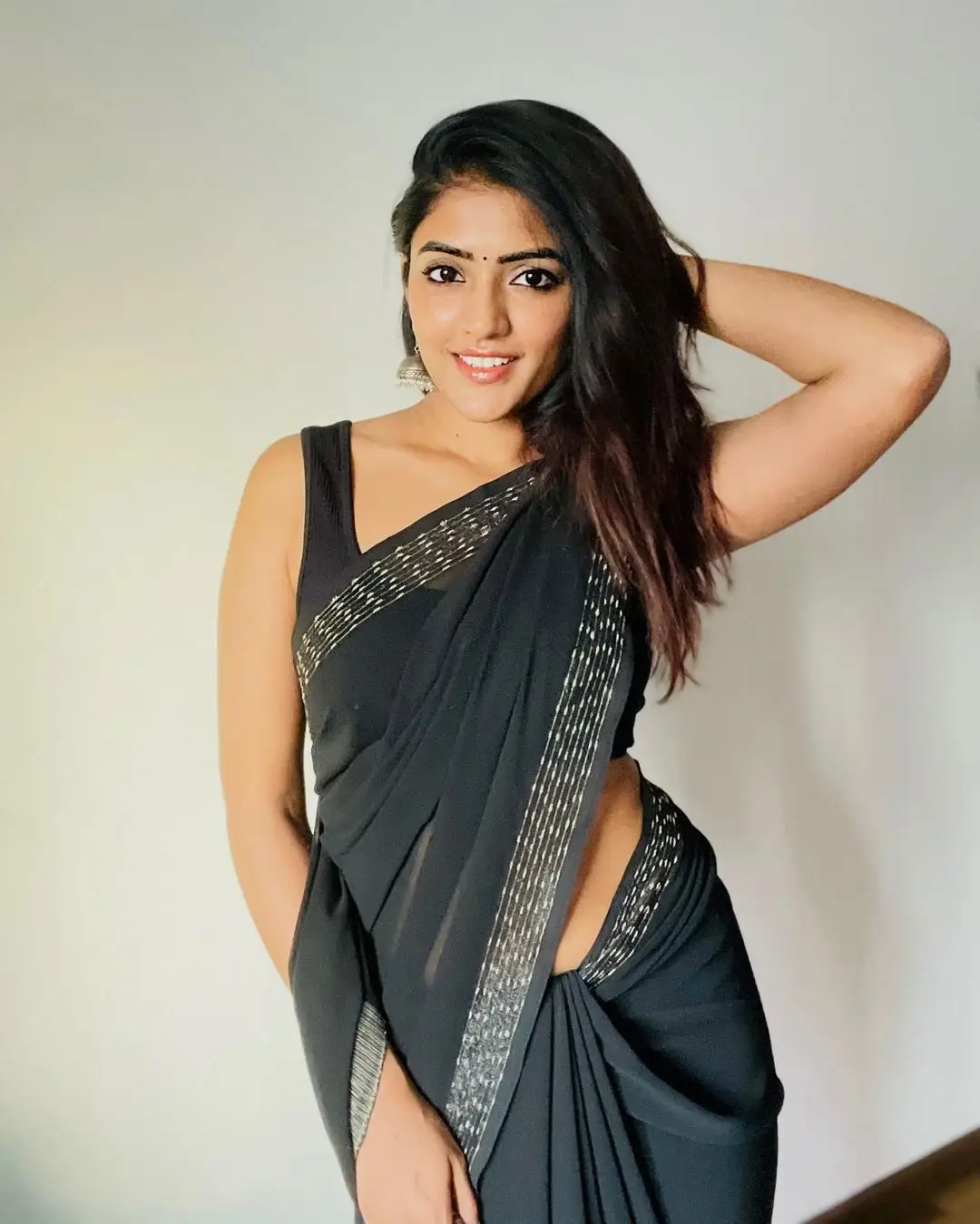 Eesha Rebba in Indian Traditional Black Saree Sleeveless Blouse